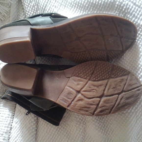 Suede moto Boots - Picture 4 of 7